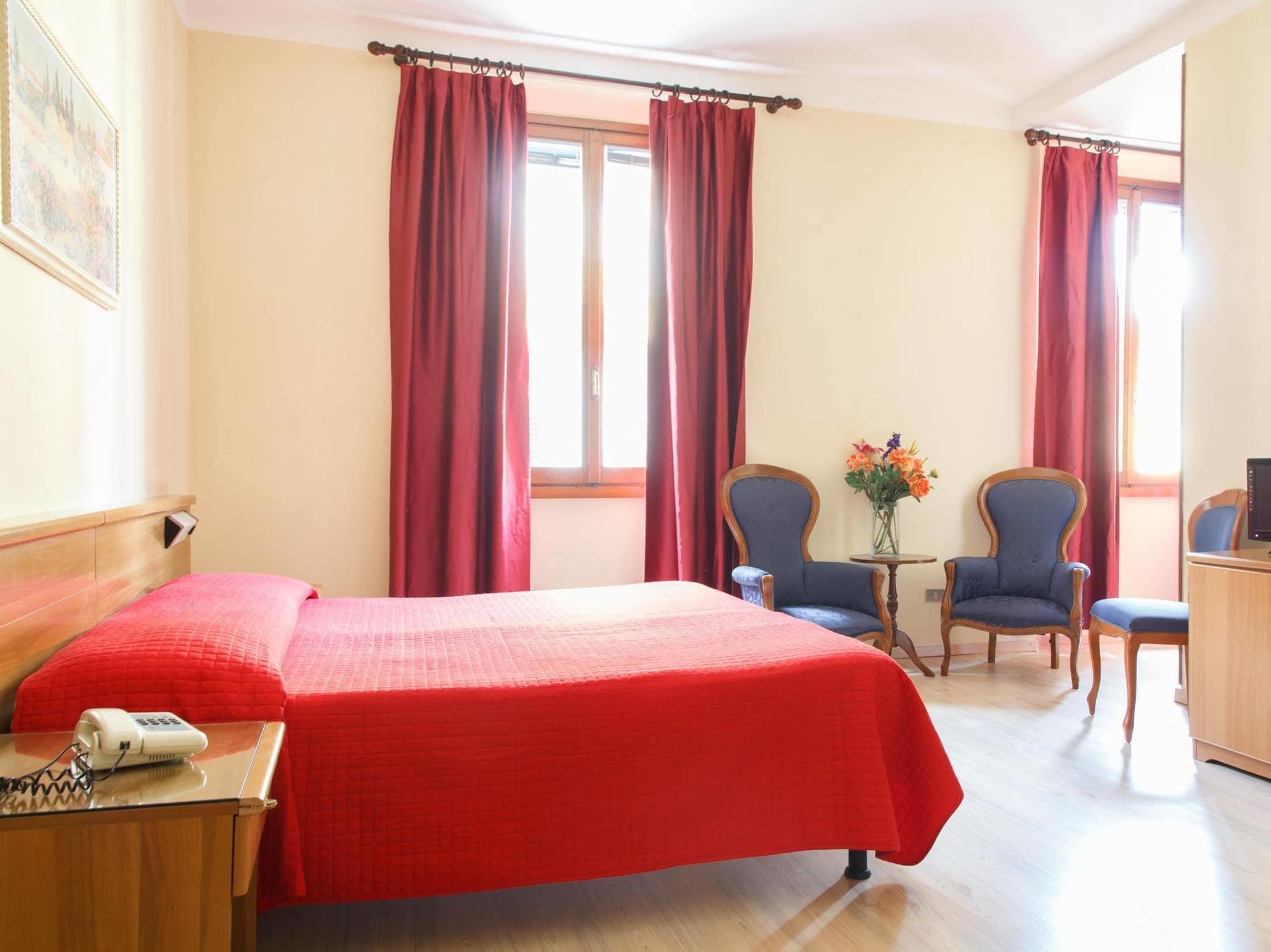 Flom Boutique 4* Florencia